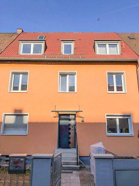 Thumbnail-WG - geeignet ! TOP 3 Zi. Whg mit Balkon Nbg.- Eberhardshof Wohnung mieten