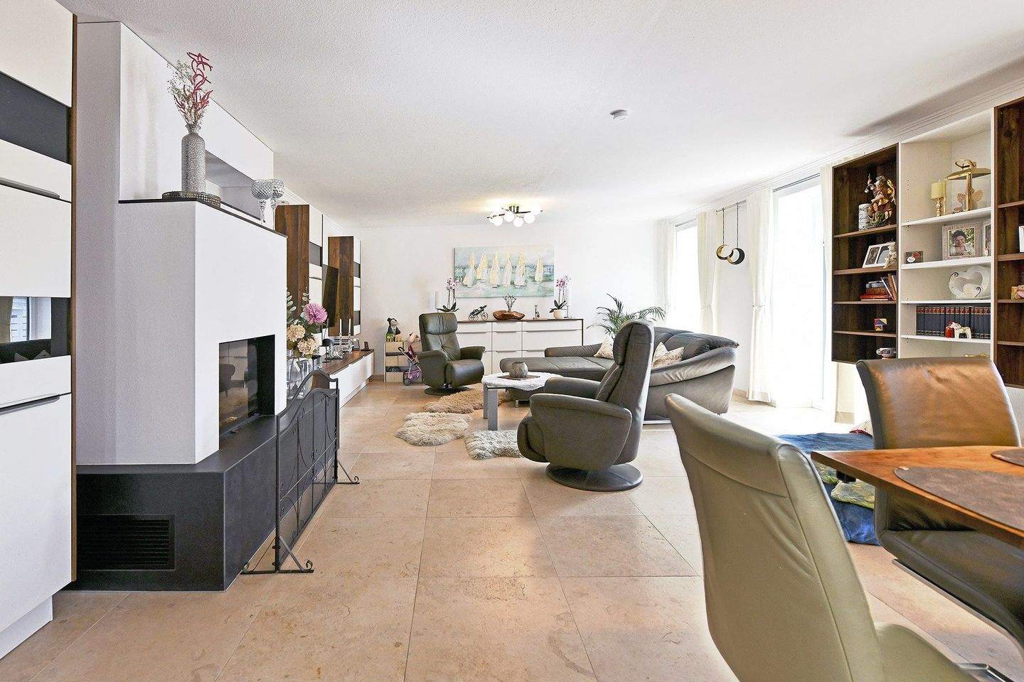 Thumbnail-Kernsaniertes Einfamilienhaus: Großzügig. Modern. Energiesparend.