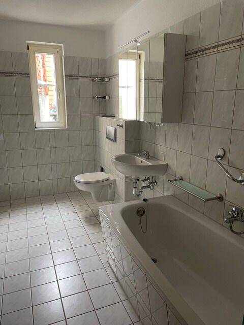 Thumbnail-großzügige, renovierte 2-Raum-Wohnung mit EBK im Herzen von Döbeln