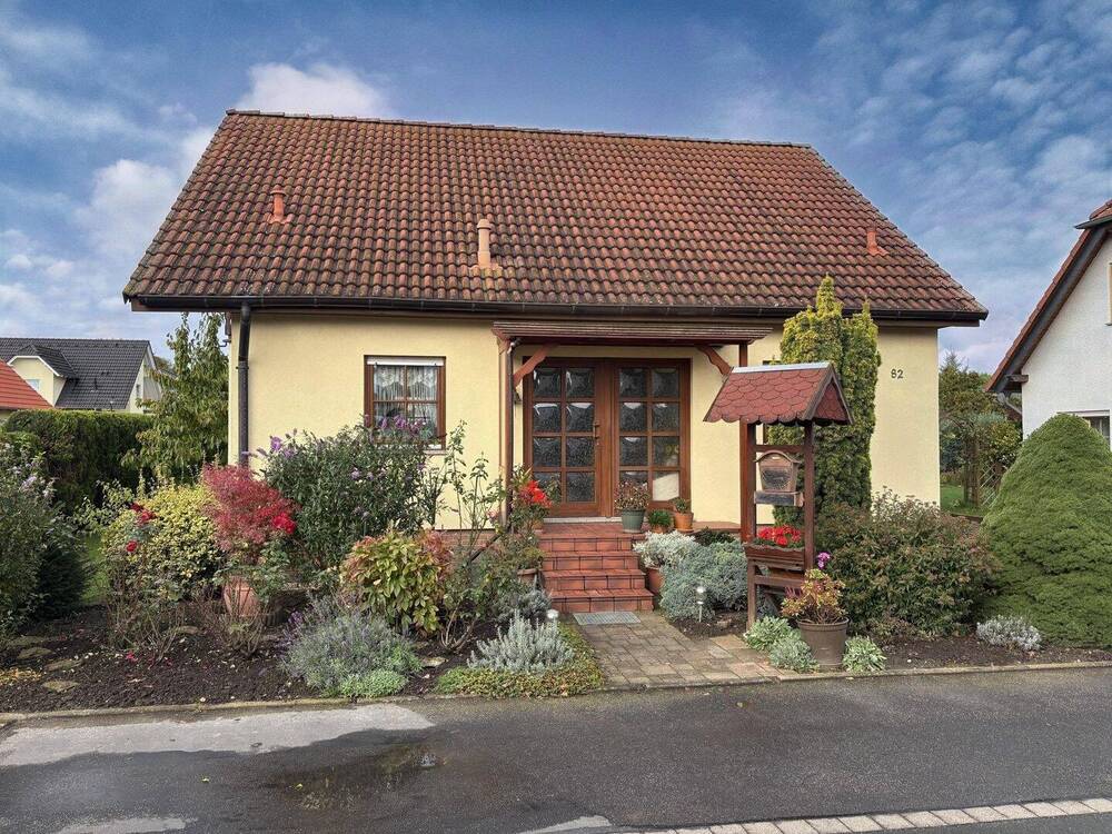 Thumbnail-Familienidylle - Geräumiges Einfamilienhaus mit Keller in ruhiger Siedlungslage in Pegau