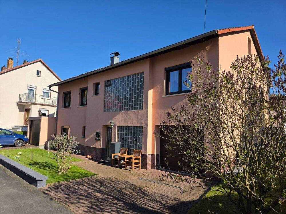 Thumbnail-Solide Basis für Ihre Wohnideen - Gepflegtes Einfamilienhaus in Rödental!