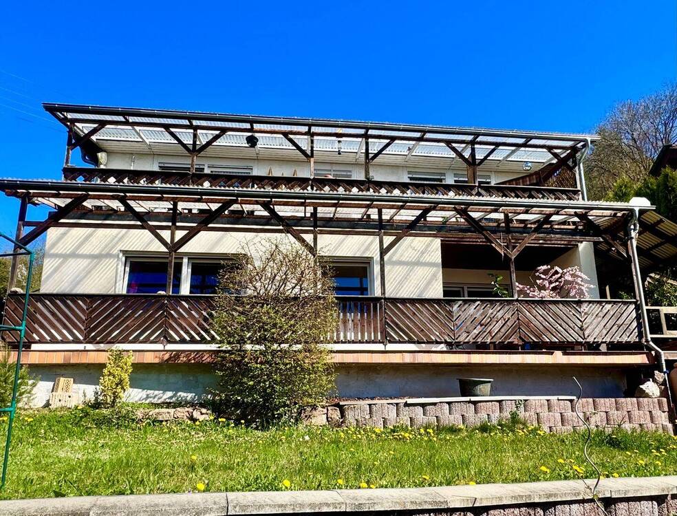 Thumbnail-TRADITIONELL: FREISTEHENDES HAUS IN HERRLICHER AUSSICHTSLAGE!