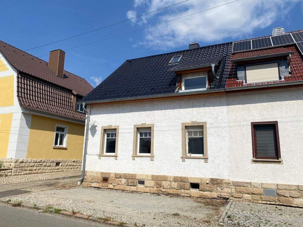 Thumbnail-Einfamilienhaus in Laucha