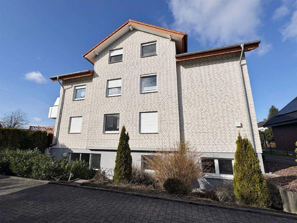 Thumbnail-== Ab sofort frei! Schöne Souterrain ETW mit Terrasse in Lage-Billinghausen ==