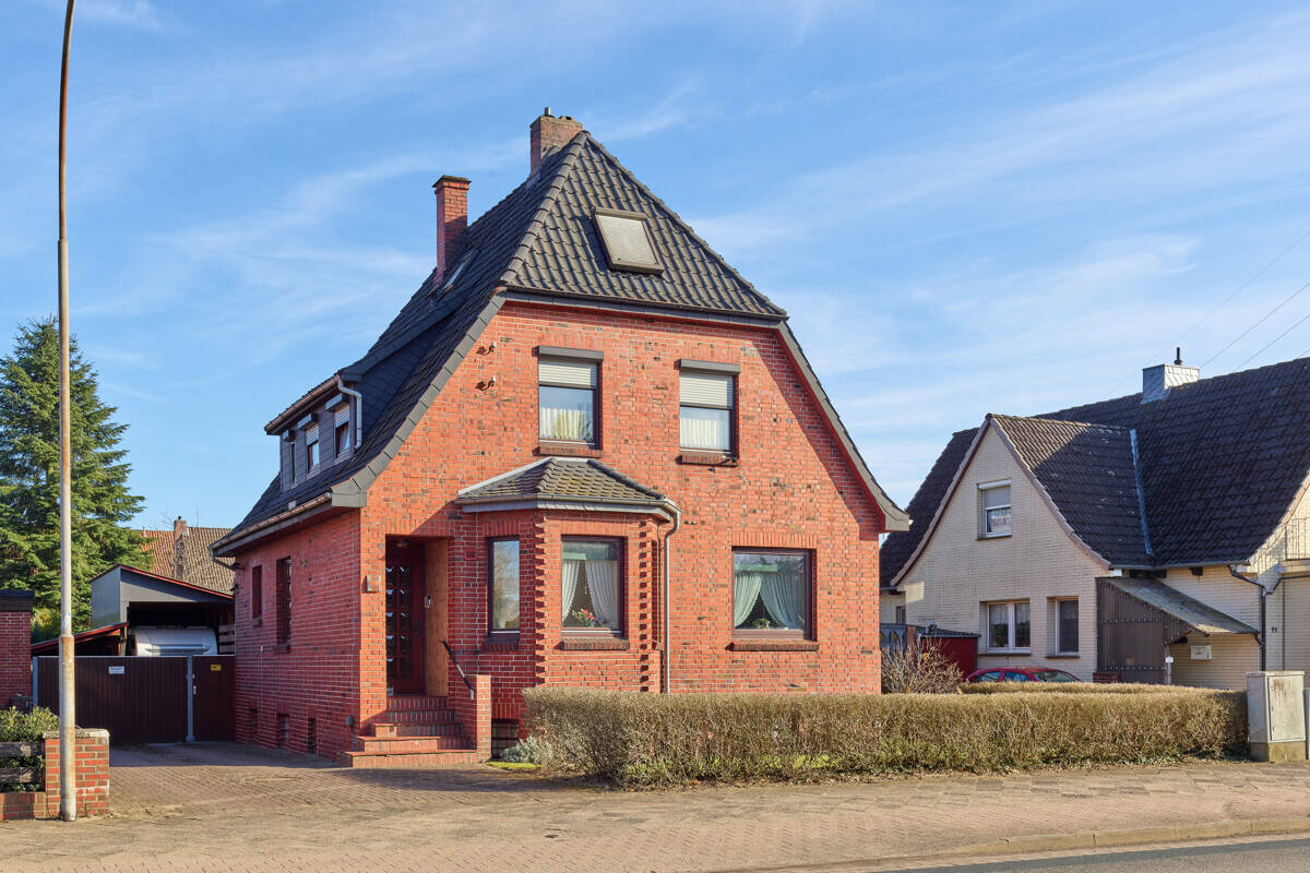Thumbnail-Charmantes Wohnhaus mit viel Fläche, Wintergarten, Dachterrasse und großem Garten in Winsen (Luhe)