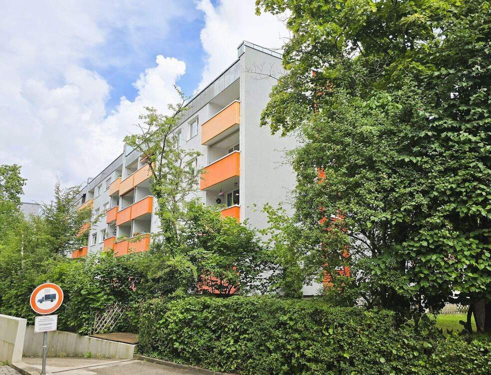 Thumbnail-Helle 3,5 Zimmer-Wohnung mit Balkon in ruhiger Lage