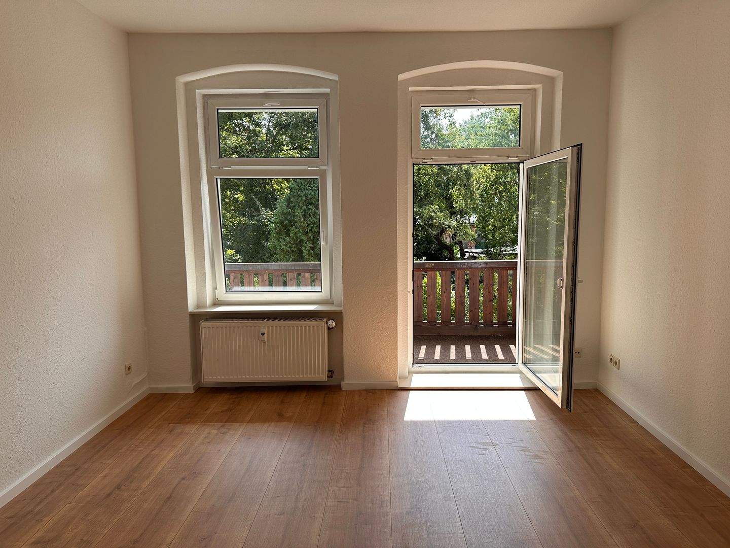 Thumbnail-Schön geschnittene 3 Zimmerwohnung mit großen Balkon in Görlitzer Südstadt