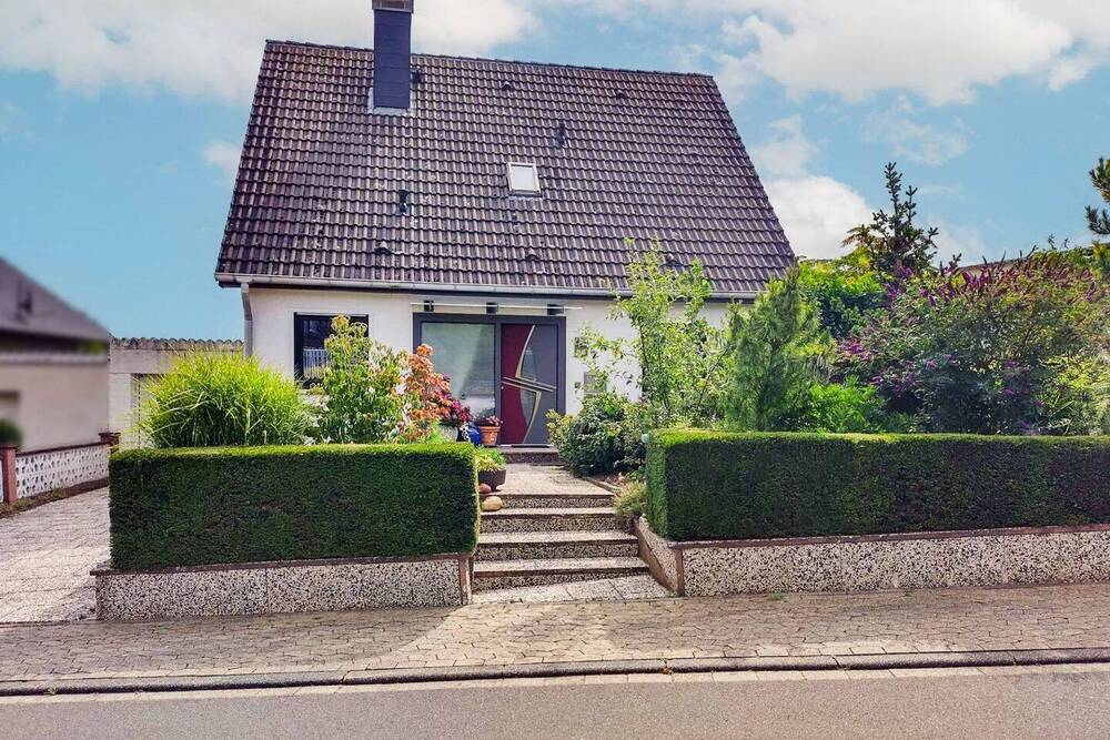 Thumbnail-Im Grünen wohnen: Einfamilienhaus mit Charme in ruhiger Lage von Vettweiß