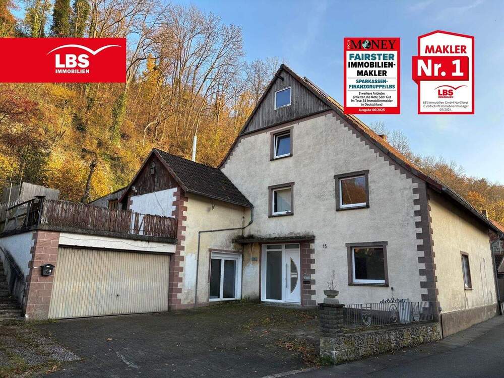 Thumbnail-Großzügiges Zweifamilienhaus mit vielseitigem Potenzial