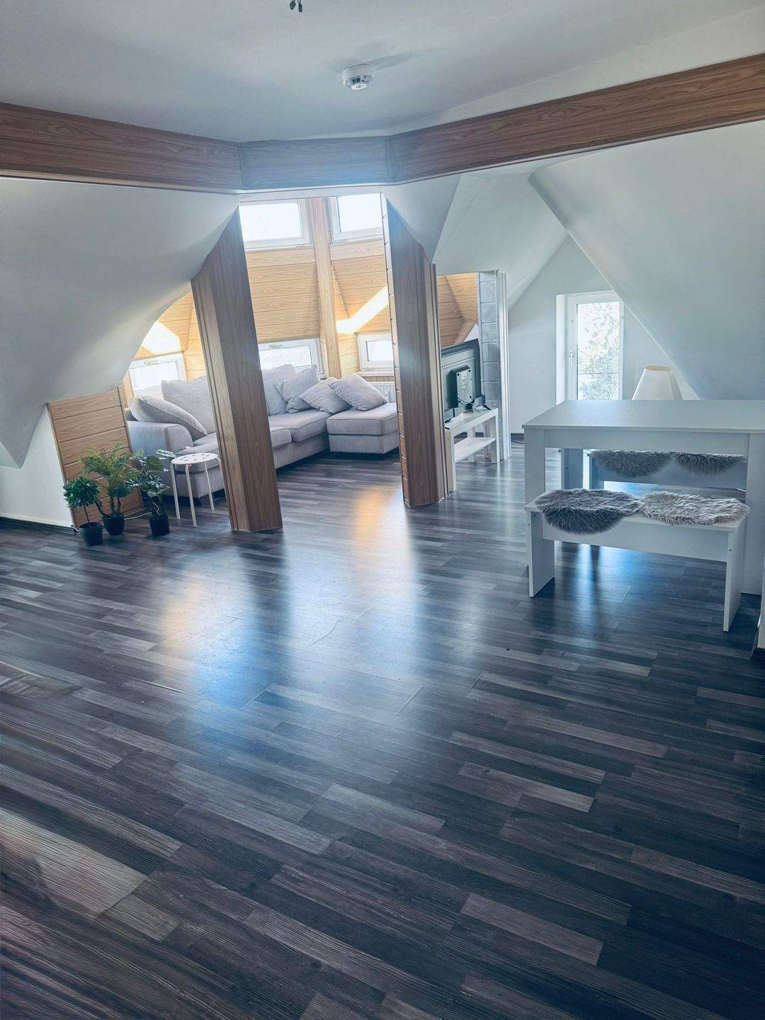 Thumbnail-*** Schöne 2-Raum-Dachgeschosswohnung in Neukirchen ***