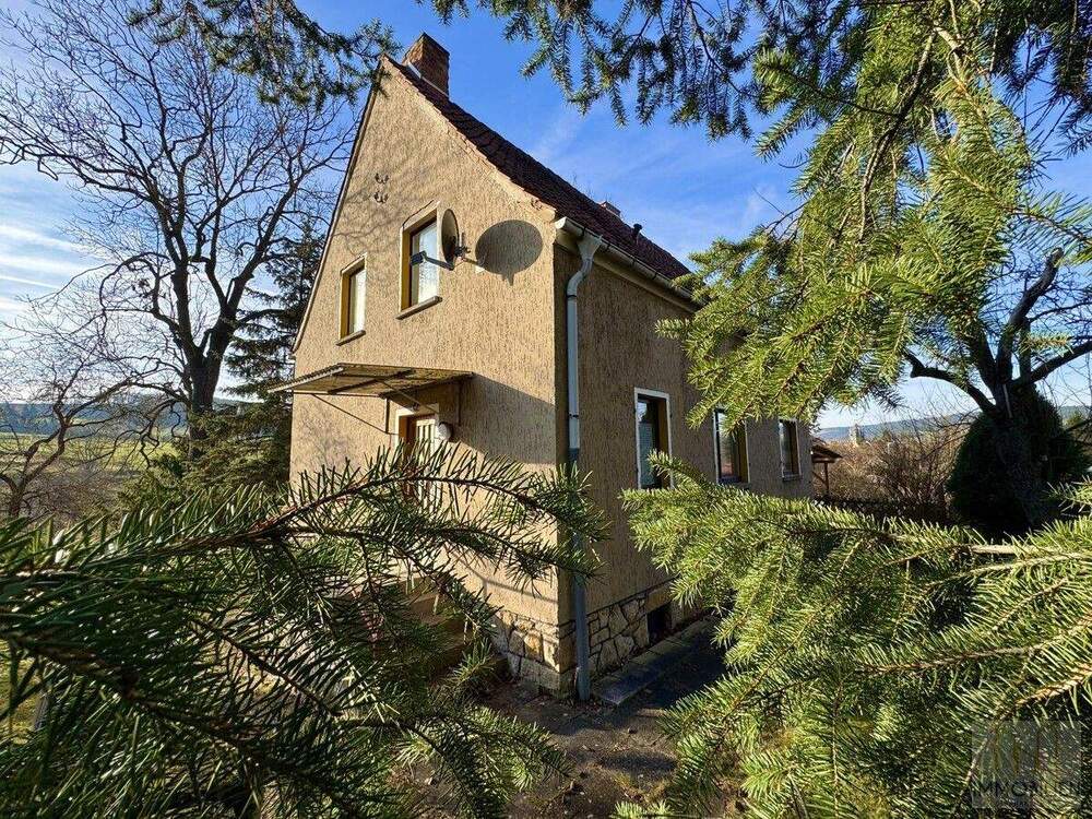 Thumbnail-Panorama pur - Wohnhaus über den Wiesen von Remda