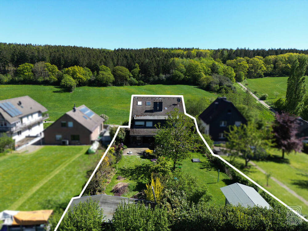 Thumbnail-Einfamilienhaus mit Einliegerwohnung, großzügigem Garten und tollem Blick ins Grüne