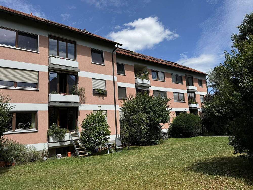 Thumbnail-3,5-Zimmer-Wohnung mit Südloggia, Gartenmitbenutzung und PKW-Stellplatz in ruhiger und beliebter Lage von Möhrendorf – derzeit vermietet