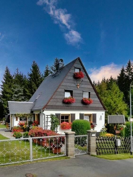 Thumbnail-Idyllisches Haus am Waldrand - 6.000 m² in Alleinlage!