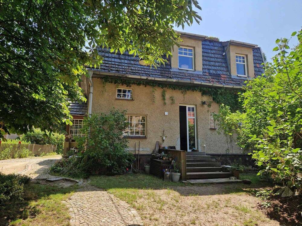 Thumbnail-Ruhig gelegenes Einfamilienhaus mit großem Grundstück und Remise