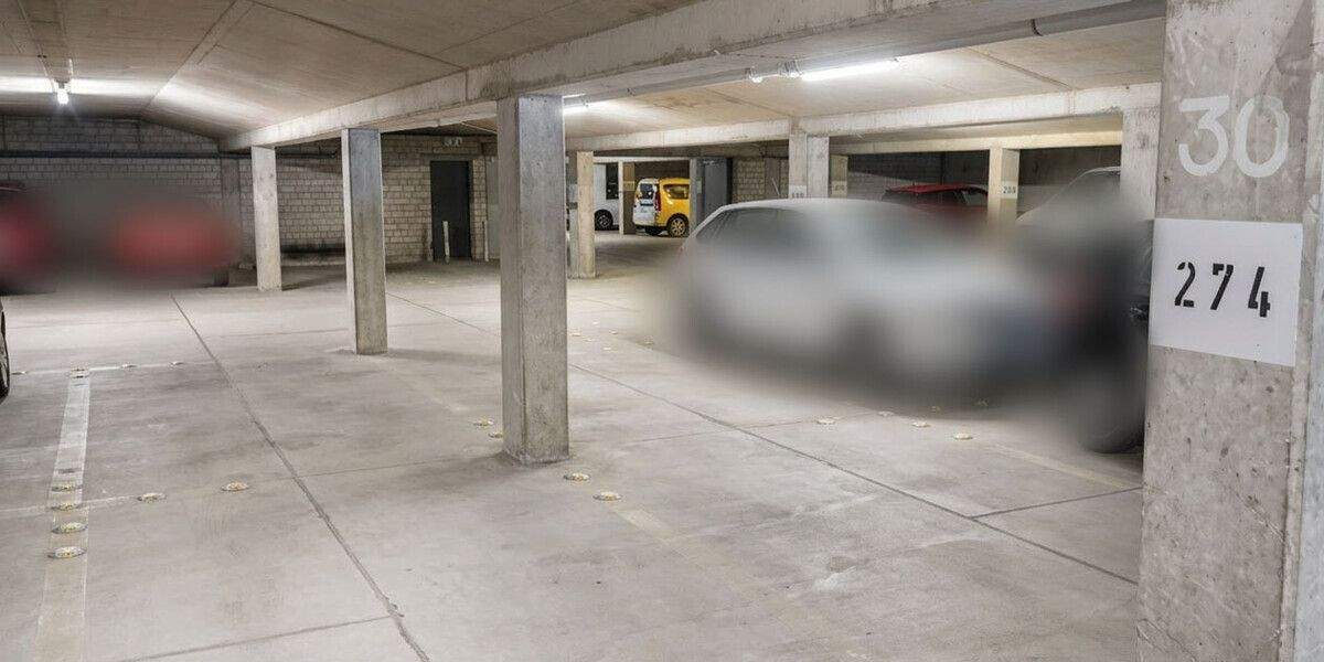 Thumbnail-1 Tiefgaragenstellplatz in Hannover, Vahrenwald-List am Standort Hinrichsring 20 - 28 zu erwerben.