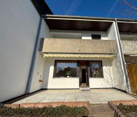 Thumbnail-Platz für die Familie...teilsaniertes Reihenmittelhaus mit Potential in guter Wohnlage