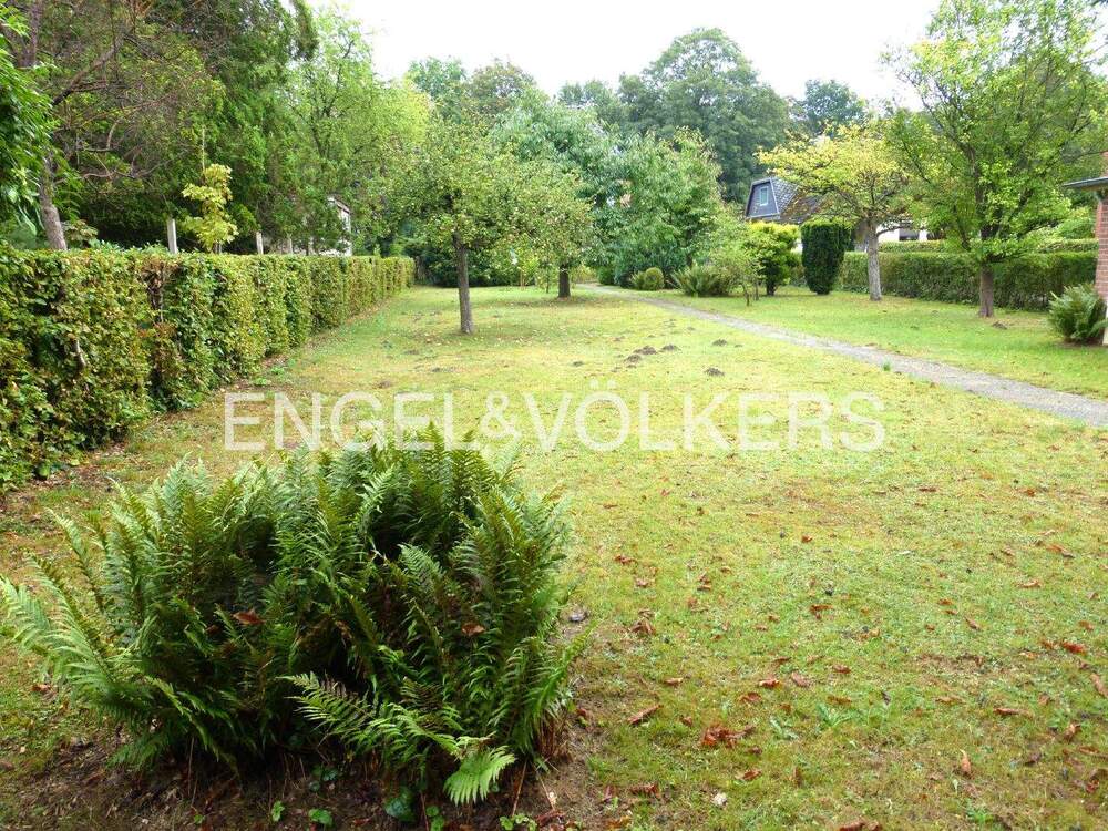 Thumbnail-Baugrundstück mit Altbestand (