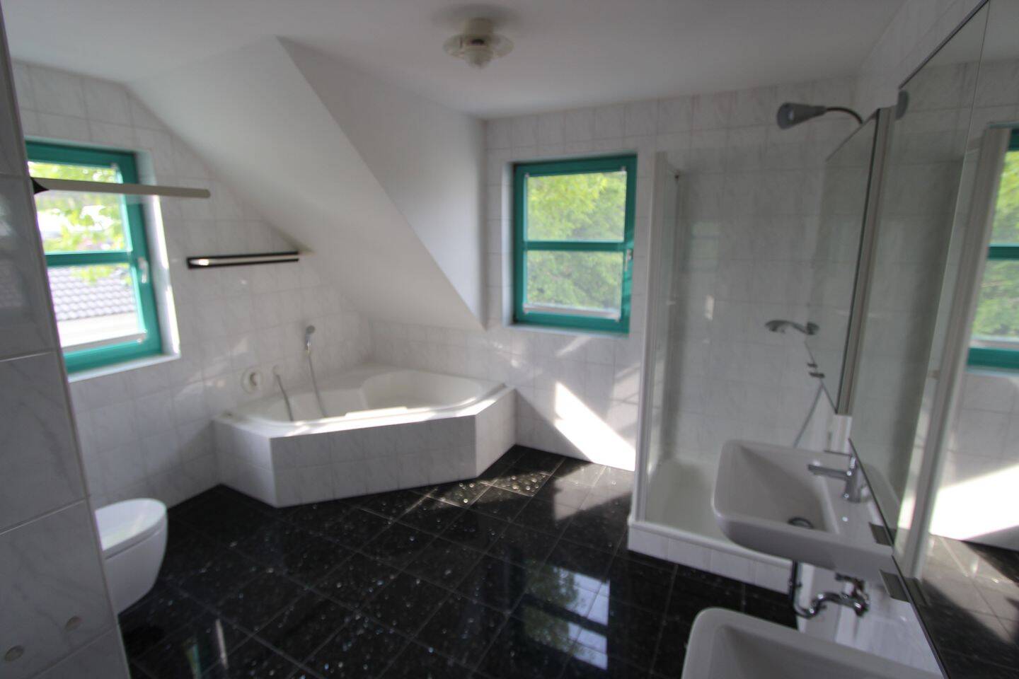 Thumbnail-Helle 3 Zimmer Wohnung mit Balkon