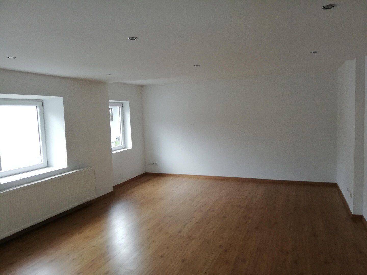 Thumbnail-Kochel City Schöne 2 Zimmer Wohnung
