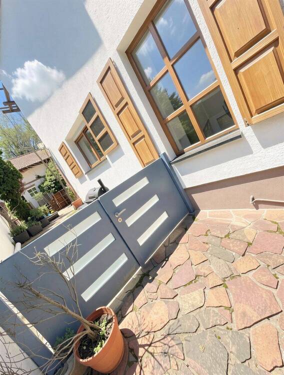 Thumbnail-Einfamilienhaus mit Hof und Scheune - perfekt für Handwerker oder Investoren