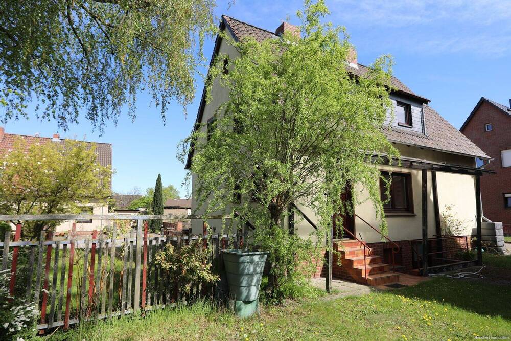 Thumbnail-Geräumiges Wohnhaus in Isenbüttel