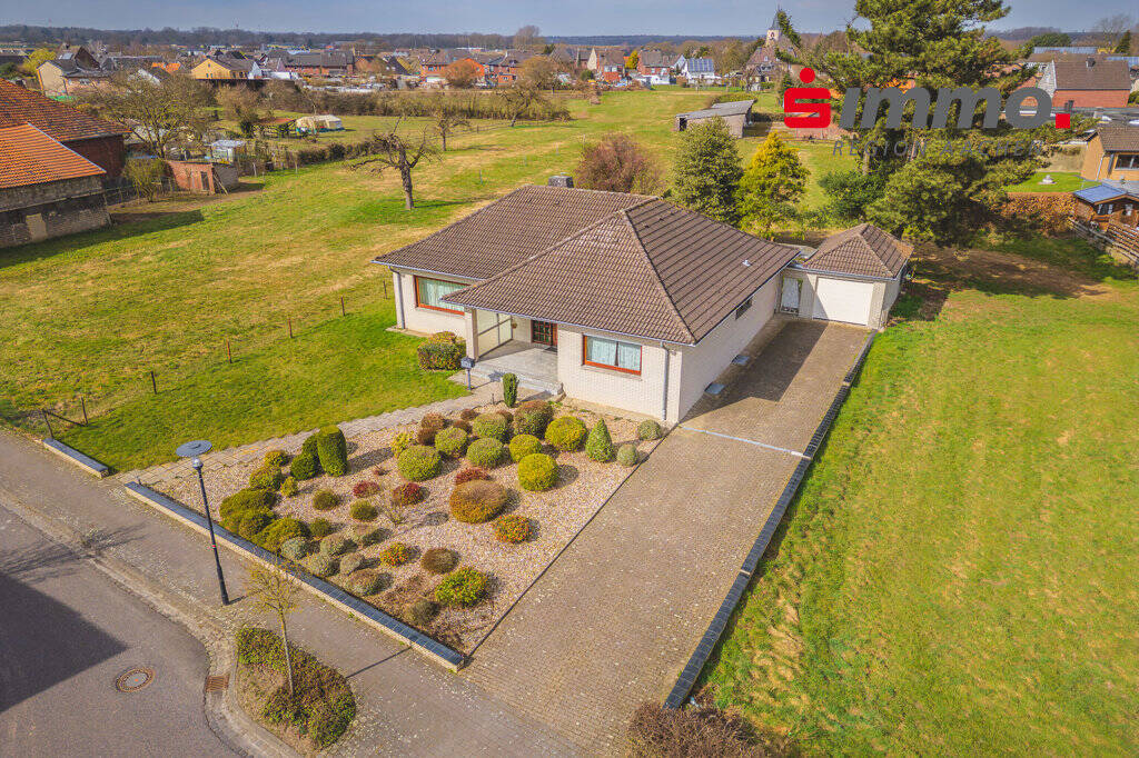 Thumbnail-Ländliches wohnen im Kreis Heinsberg. Frei stehender Bungalow in Teveren