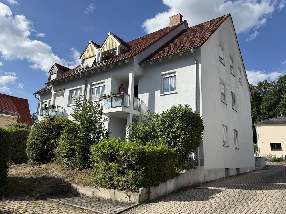 Thumbnail-RESERVIERT - 3-Zimmer-Eigentumswohnung mit KFZ-Stellplatz