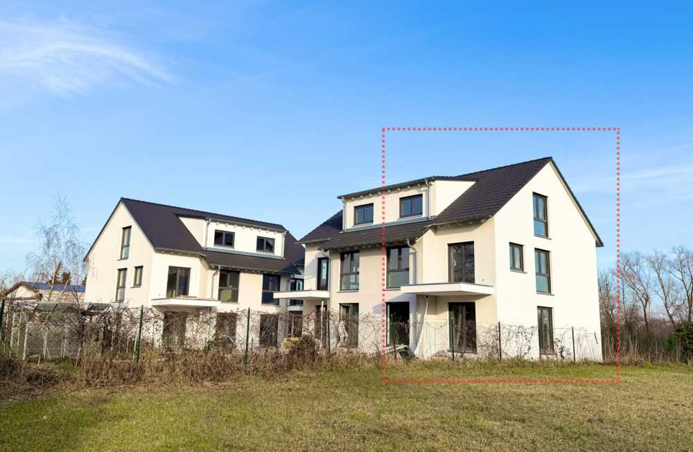 Thumbnail-Attraktive DHH mit großem Grundstück in Traumlage