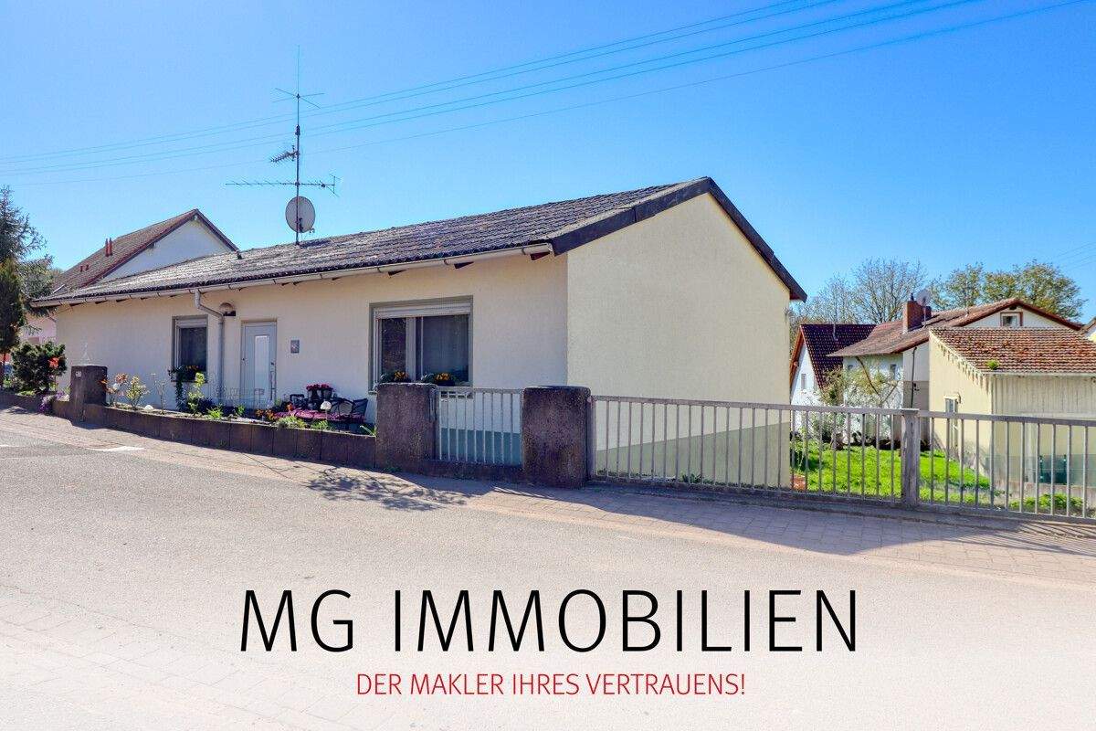 Thumbnail-MG - Bungalow am Feldrand mit Doppelgarage, Garten und Waldgrundstück