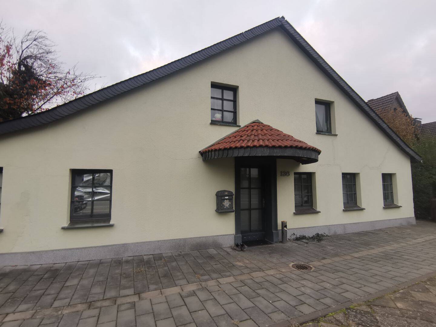Thumbnail-Gut gelegenes Einfamilienhaus für handwerklich begabte