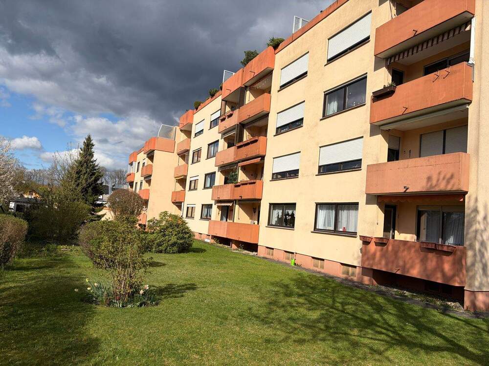 Thumbnail-Sehr gepflegte und ansprechende 3-Zimmer-Wohnung mit Balkon und Garage