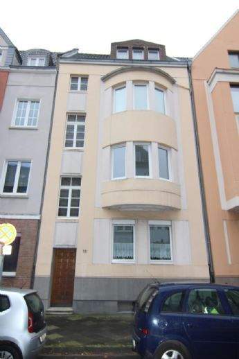 Thumbnail-SCHÖNE ALTBAUWOHNUNG MIT BALKON IM NEUSSER-DREIKÖNIGENVIERTEL