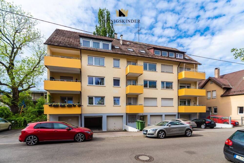 Thumbnail-Lichtdurchflutetes Wohnglück in Feuerbach: Modernisiertes 2-Zimmer-Juwel mit großem Balkon