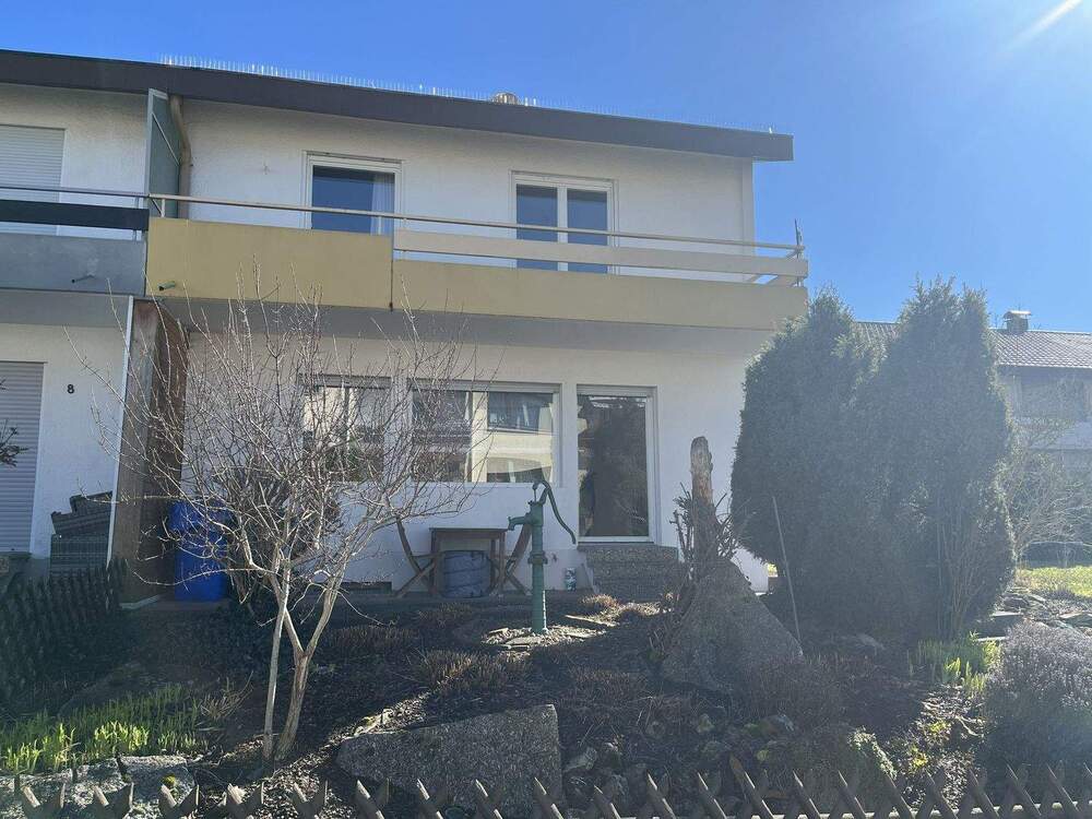 Thumbnail-Viel Platz für die junge Familie - Gepflegtes Reiheneckhaus mit großem Garten in sonniger Wohnlage