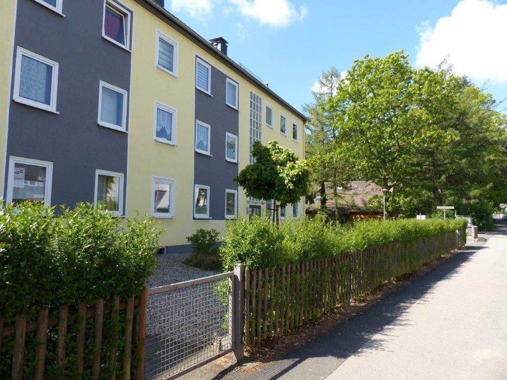 Thumbnail-Dreizimmerwohnung im Erdgeschoss in Lüdenscheid mit Garage – zwischen Sauerfeld und Bräuckenkreuz