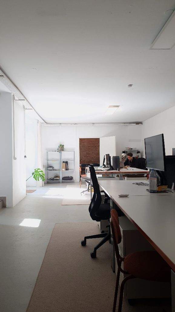 Thumbnail-Schreibtischplatz zu vermieten - All-in-Miete