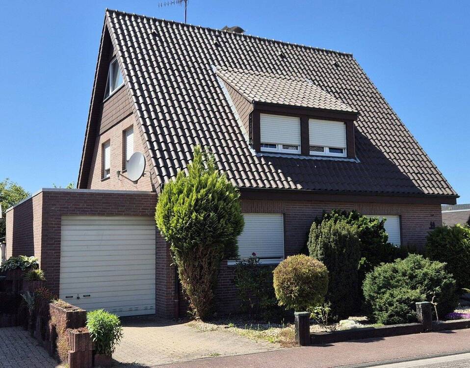 Thumbnail-2-Familienhaus, 189m², Baujahr 1955 - Kernrenovierung mit Anbau in 1984