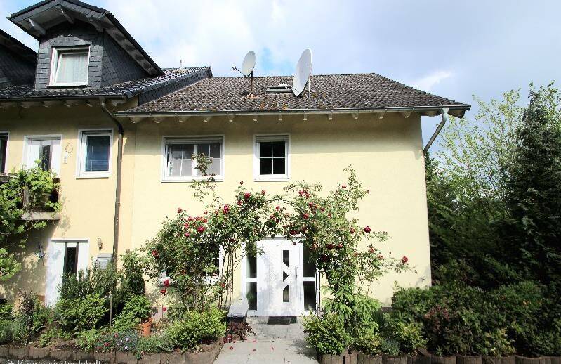 Thumbnail-Mehrfamilienhaus 4 Wohnungen 318 m² 3 Balkone Terrasse Abstellräume 2 PKW-Stellplätze Bad Godesberg