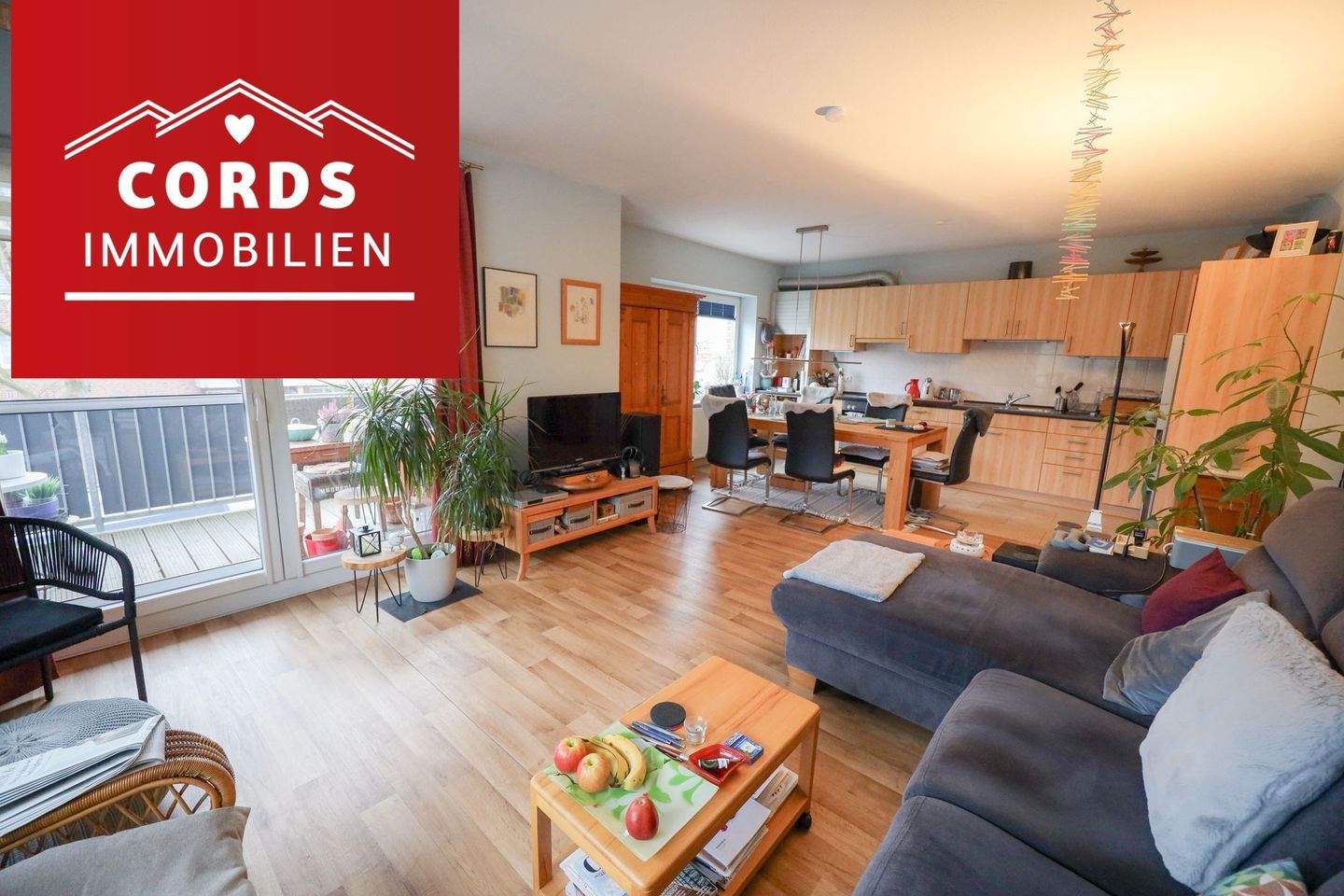 Thumbnail-Repräsentative Etagenwohnung mit Balkon und Stellplatz
