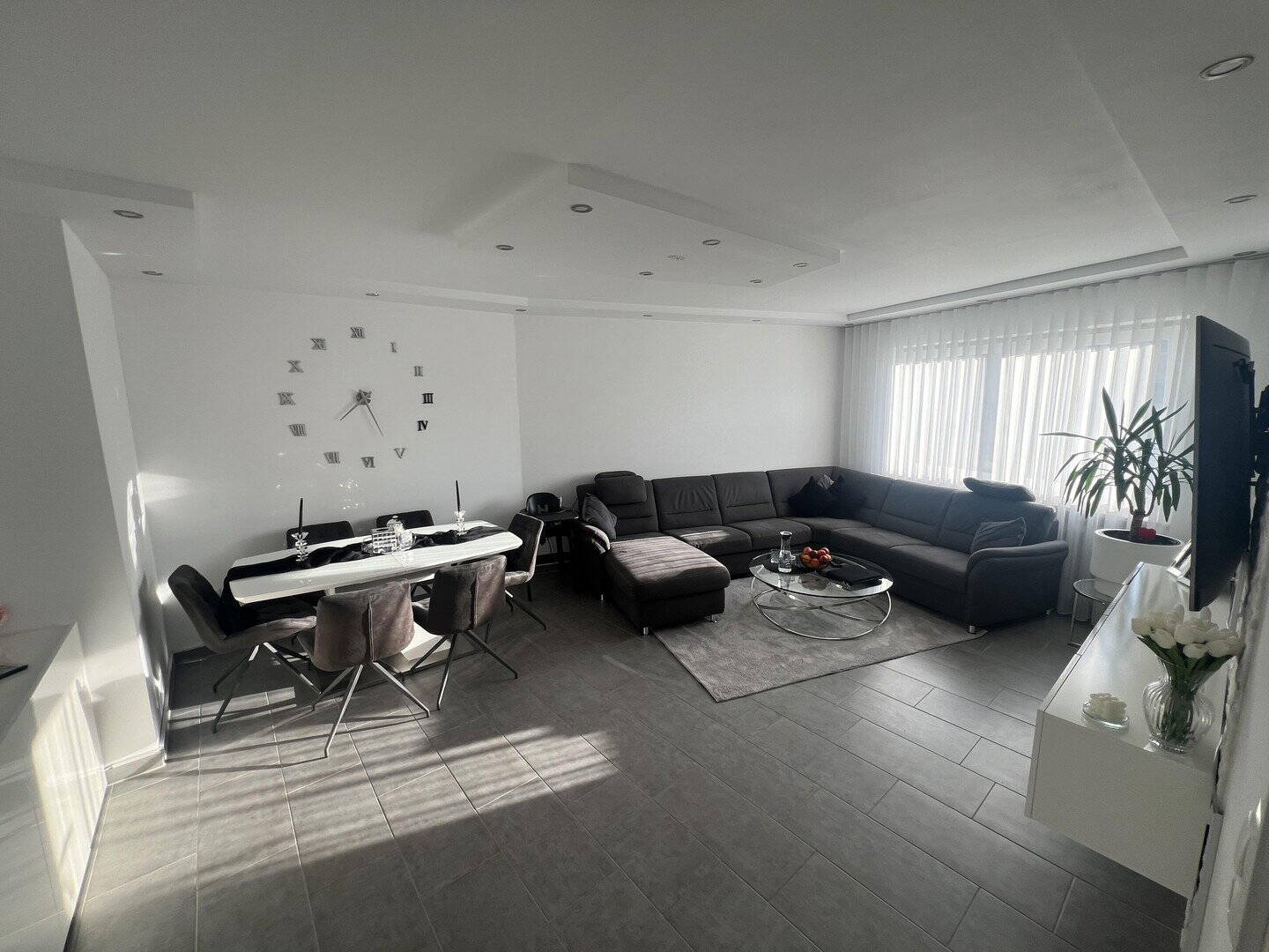 Thumbnail-Geschmackvolle 3-Zimmer-Wohnung mit Einbauküche in Augsburg-OberhausenBärenwirt