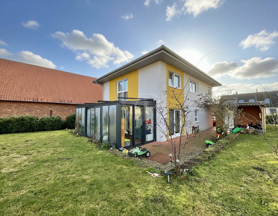 Thumbnail-Modernes, energetisch gut ausgestattetes Einfamilienhaus in Fertigbauweise in ruhiger Lage!