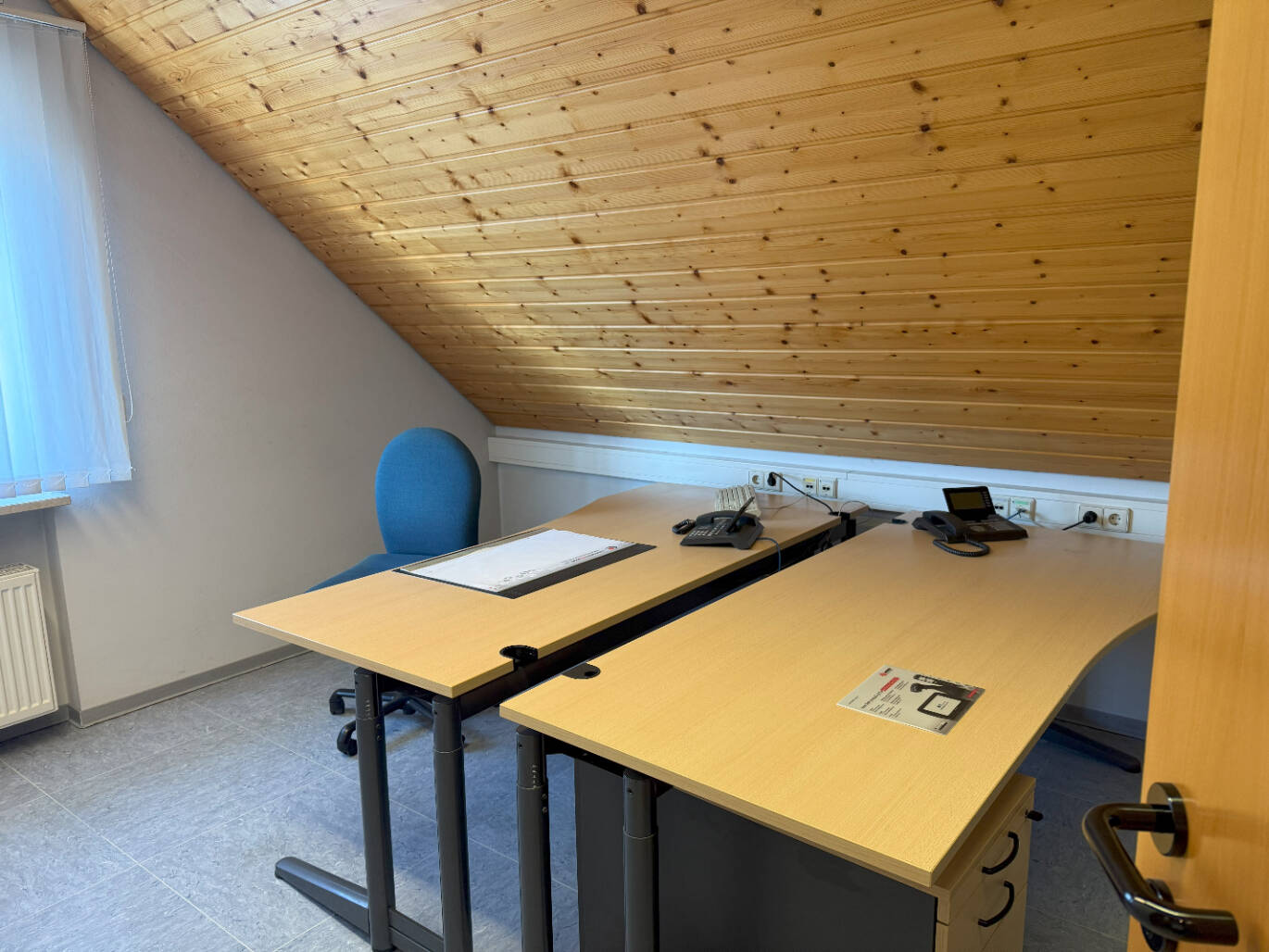 Thumbnail-Modernes Einzelbüro: flexibel nutzbar, möbliert, Glasfaser & Parkplätze