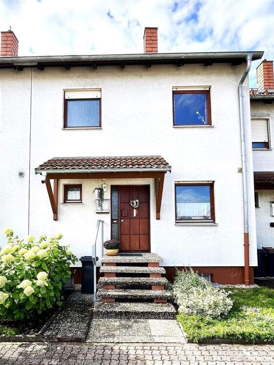 Thumbnail-Gepflegtes Reihenmittelhaus - Ortsrandlage in Dannstadt