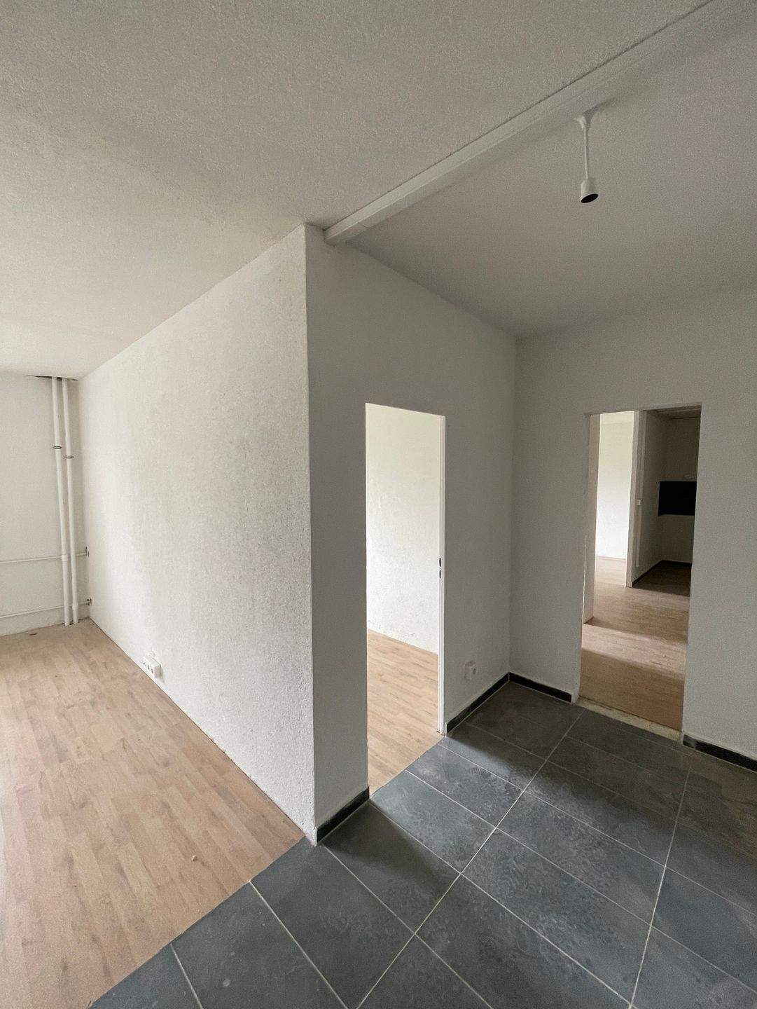 Thumbnail-! ERSTBEZUG ! Wohnen in Familiengerechter Lage