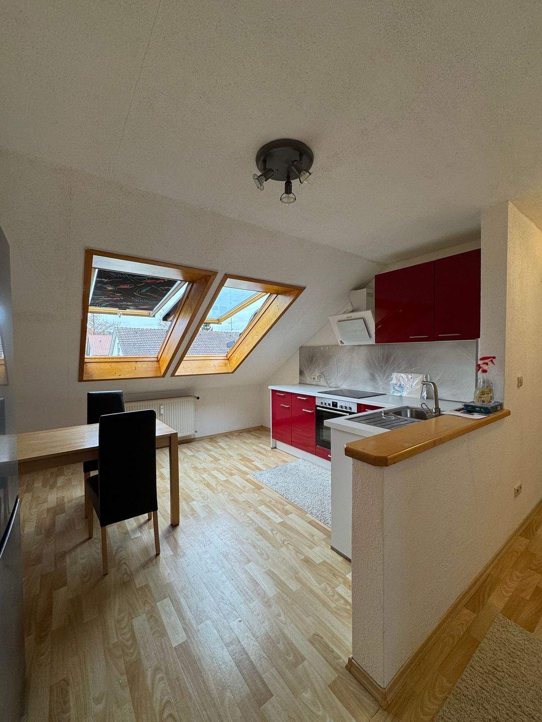 Thumbnail-Helle 4,5-Zimmer-Dachgeschosswohnung in Singen (Hohentwiel)