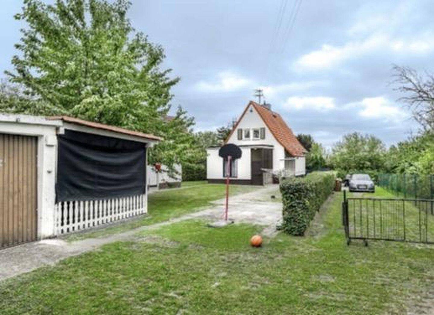 Thumbnail-Freistehende Einfamilienhaus