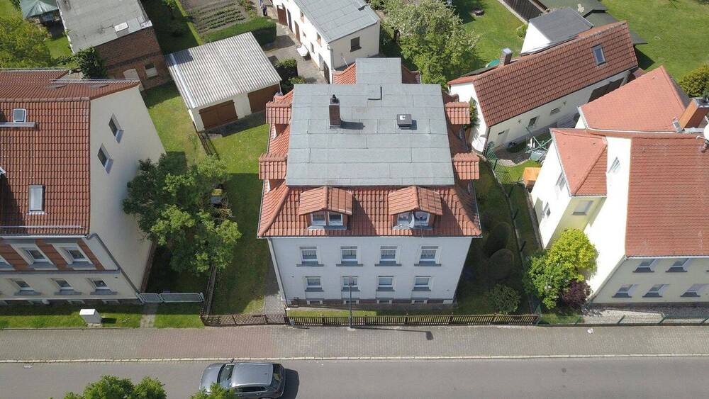 Thumbnail-Ein- bzw. Mehrfamilienhaus mit Garage in Böhlen - sofort verfügbar