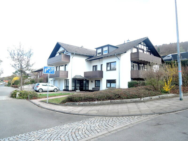 Thumbnail-Modernisierte und helle Etagenwohnung mit Balkon und Garage in bester und ruhiger Wohnlage am oberen Wieter