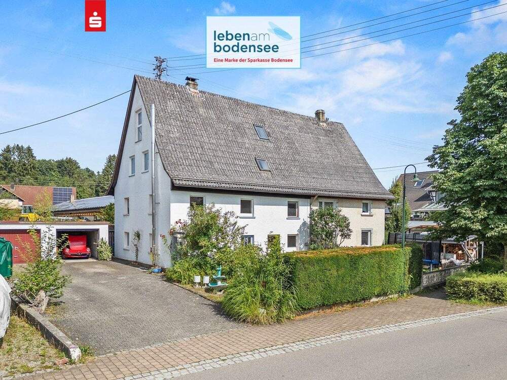 Thumbnail-Haus mit Potential - drei Wohneinheiten, Doppelgarage und Garten
